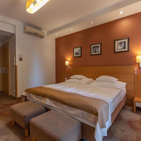 City Hotel Miskolc Luaran gambar