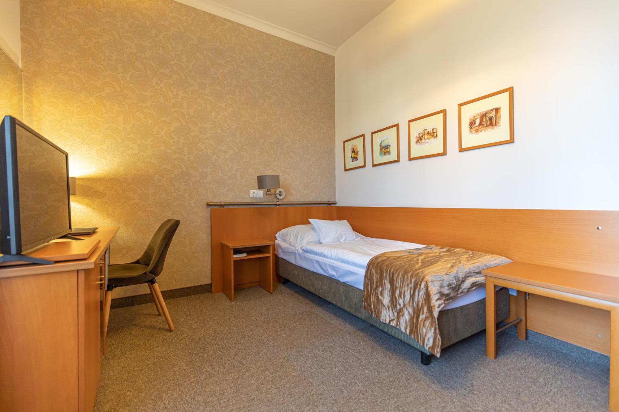City Hotel Miskolc Luaran gambar