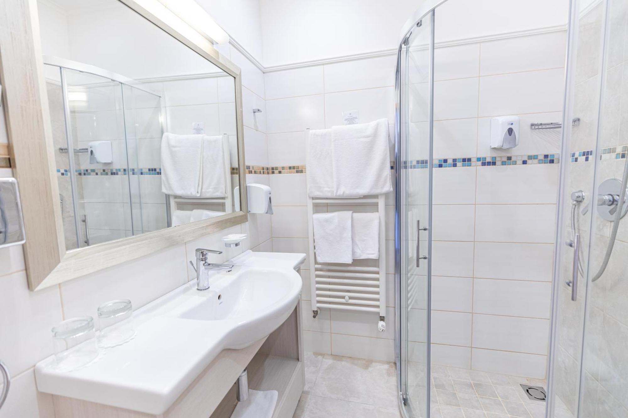 City Hotel Miskolc Luaran gambar